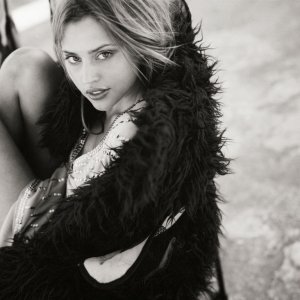 Estella Warren