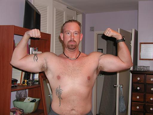 Front Bi Pose