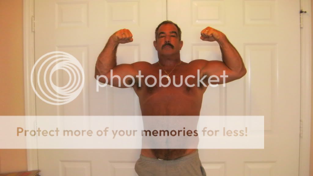 6mofrntpose.jpg