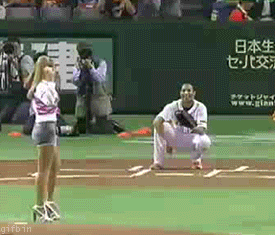 Uk6WjYsD.gif