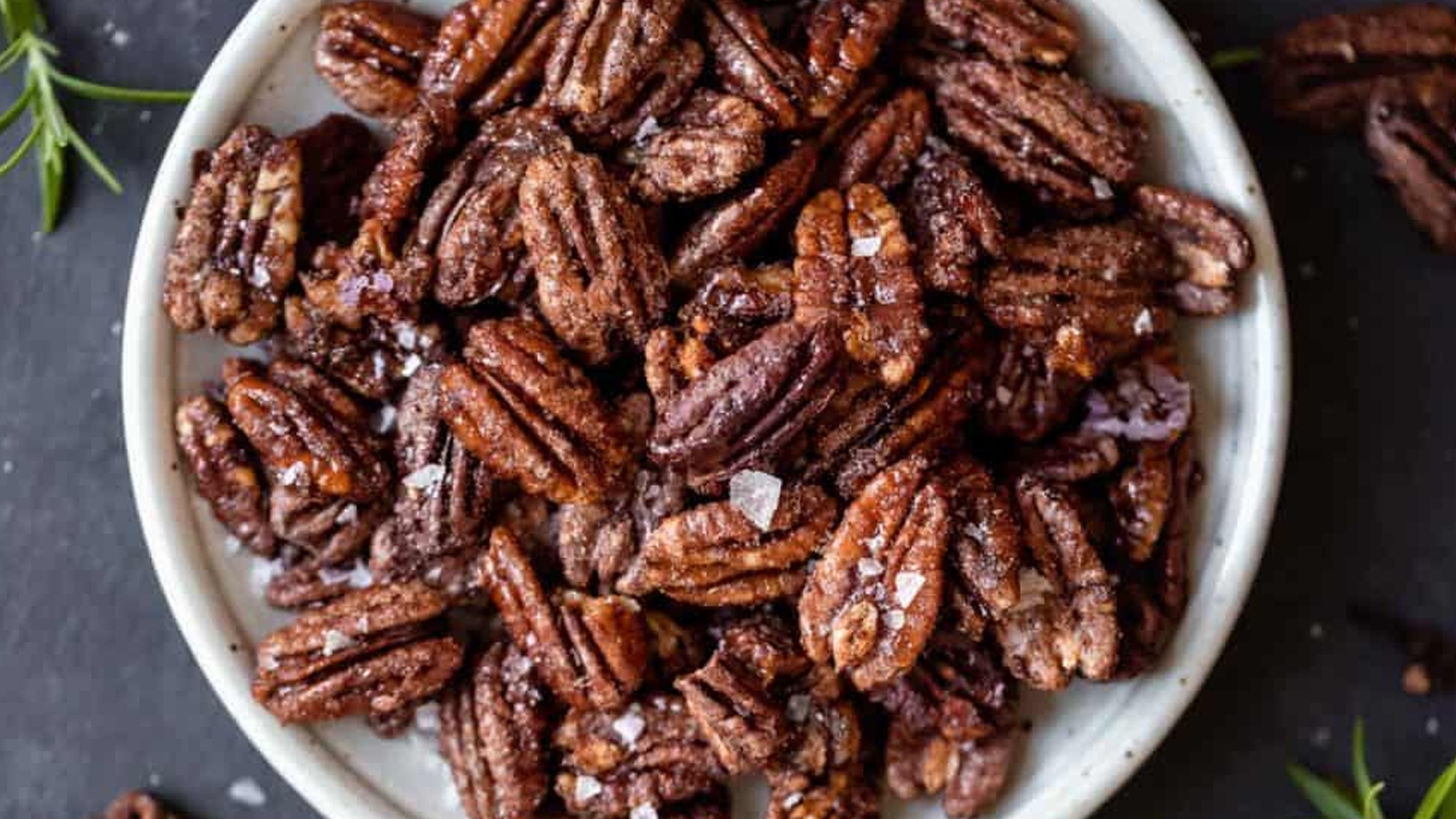 holiday spiced pecans
