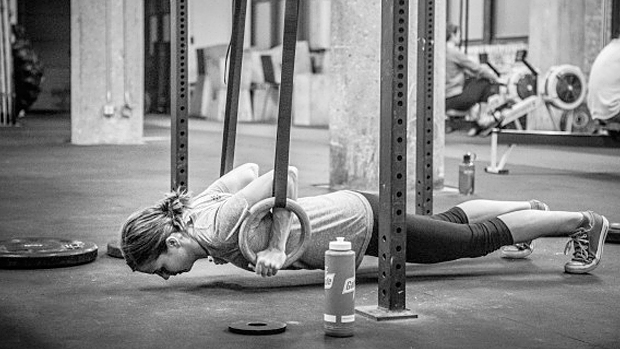 Ring Push-Up