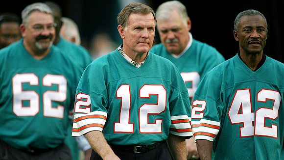nfl_g_old_fins_580.jpg