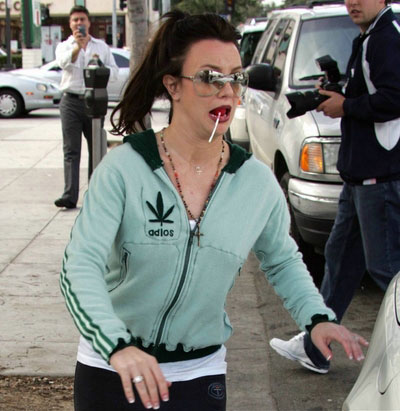 britneylollipop.jpg