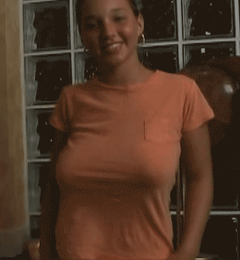 bouncing_boobs_gif-2.gif