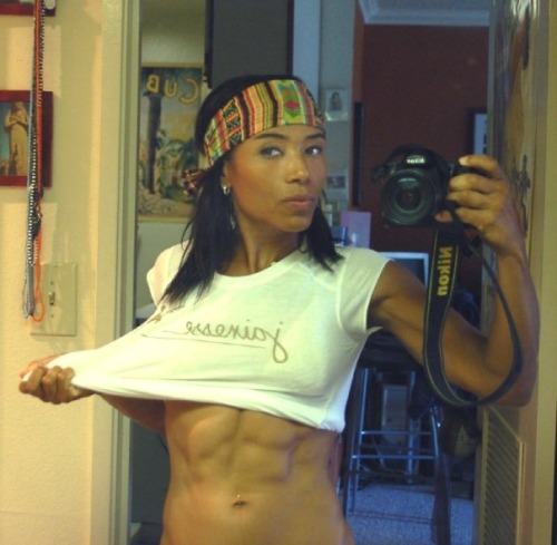 tumblr_mglx6m5OnM1rinsw4o1_500.jpg