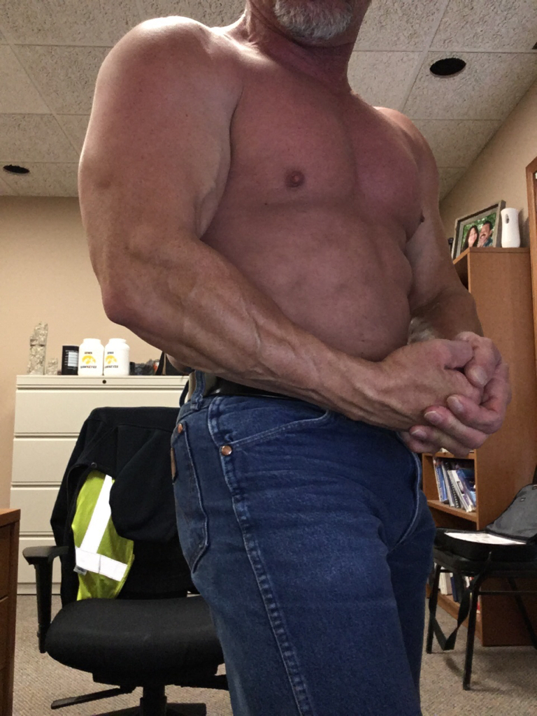 e9c274844da170a930ba2e31aa2efb39.jpg