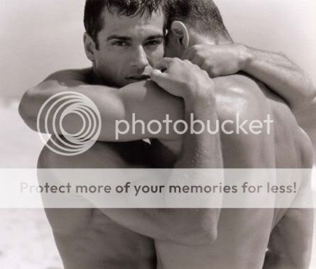 Gay-hug.jpg