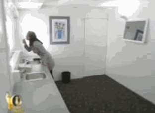 S3IwO2S.gif