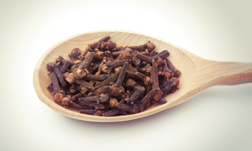 IM0217_ResearchNutrition_Cloves_01-1000x600.jpg