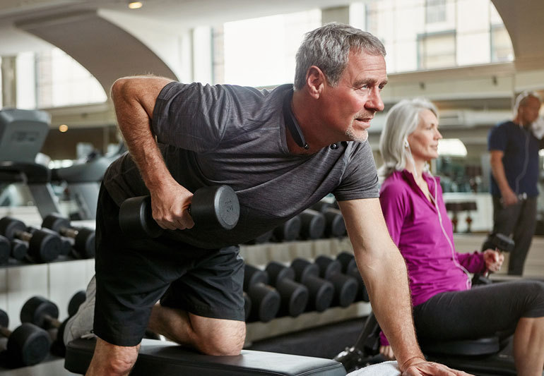 old_fitness_manlifting.jpg