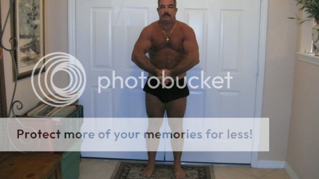 8moarms.jpg