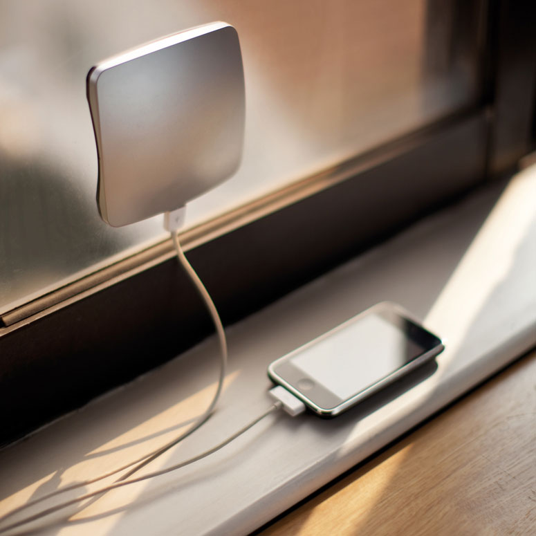 xdmodo-solar-window-charger-xl.jpg