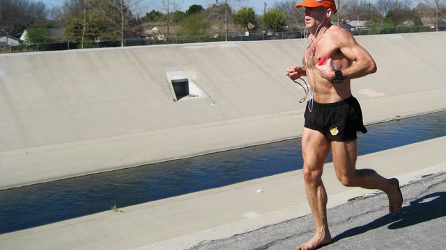 barefoot-jogging