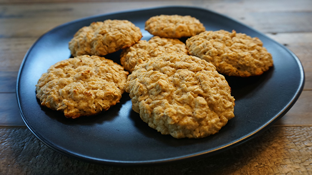 Apple Oatmeal Cookies