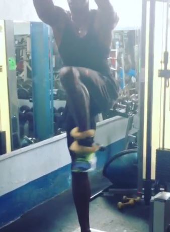 Usain hip flexor Usain hip flexor