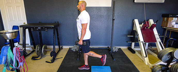 skater-squat-with-countermovement-I skater-squat-with-countermovement-I