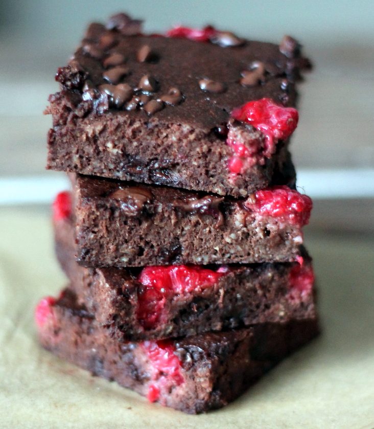 raspberry chocolate chip protein brownies raspberry chocolate chip protein brownies