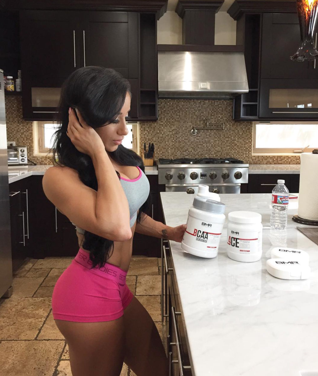 IM1116_FEAT_Supp_Profiles_Narmin_02 IM1116_FEAT_Supp_Profiles_Narmin_02
